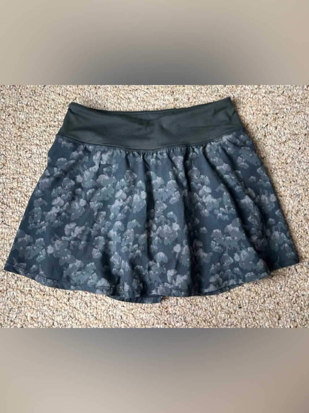 Zella Suns Out Pocket Skort Greenwood Gray Mila Floral Skort